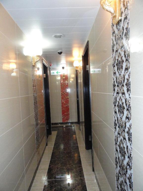 Budget Hostel Block D 10Th Floor Hongkong Exteriör bild